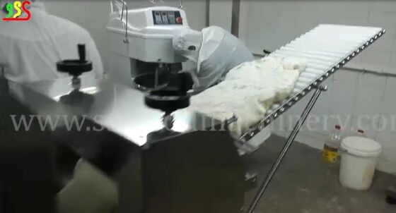 Machinetest Levering Tortillaproductielijn Inclusief Tortilladiameter 20cm tot 45cm en Drukbereik 0,8 tot 1Mpa voor Tortilla-output