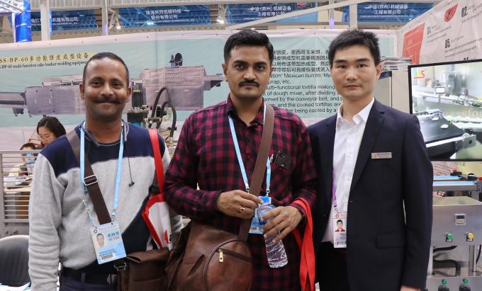 Laag Energie Hoge Snelheid 2000 stuks/u Tortilla Maker Machine 11